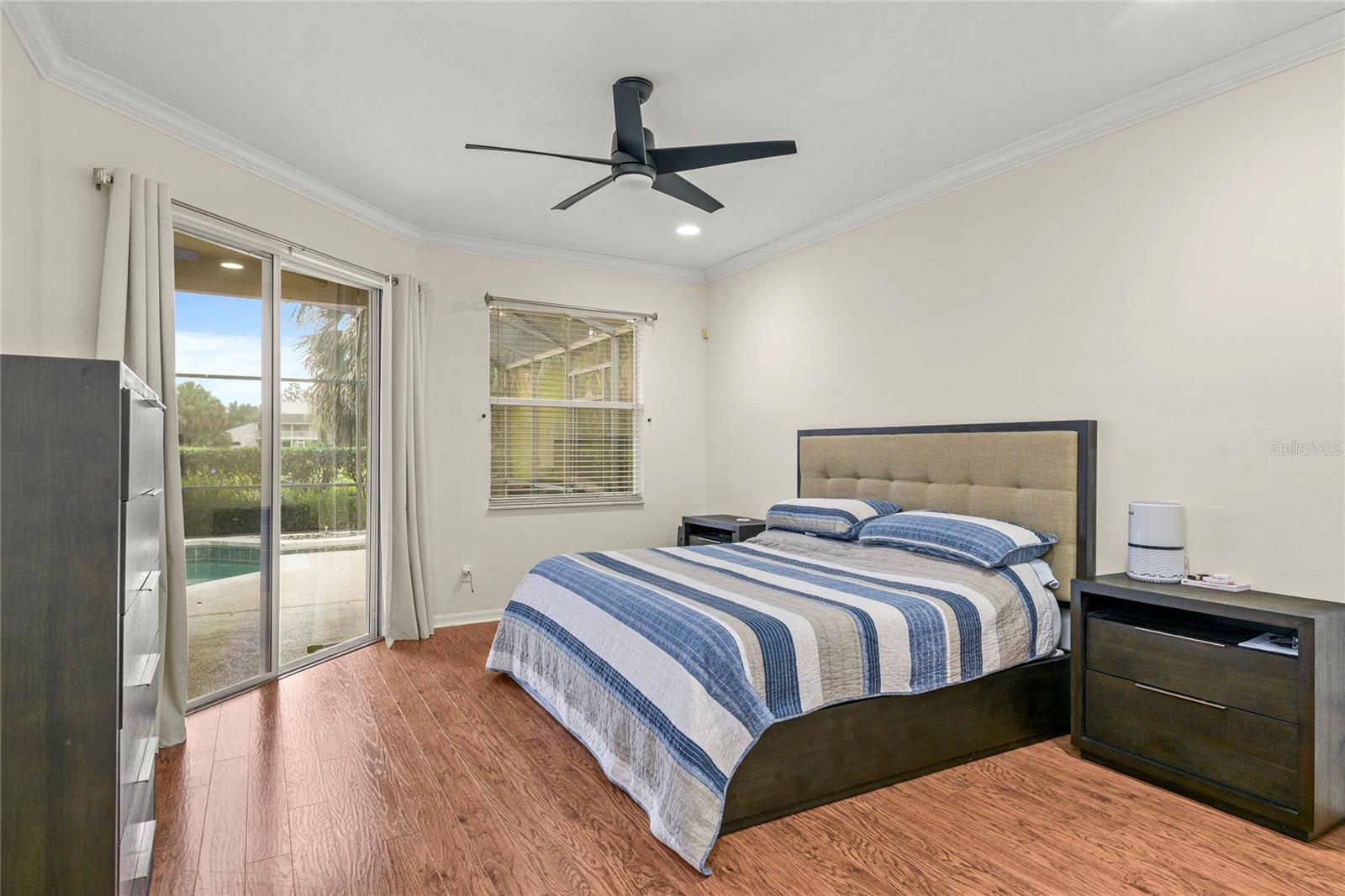 STONEYWOOD PH 11 - Residential