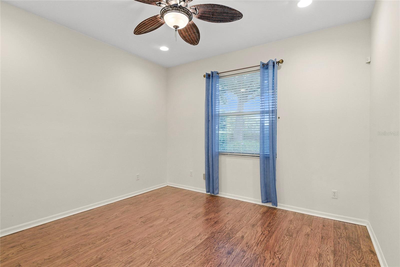 STONEYWOOD PH 11 - Residential