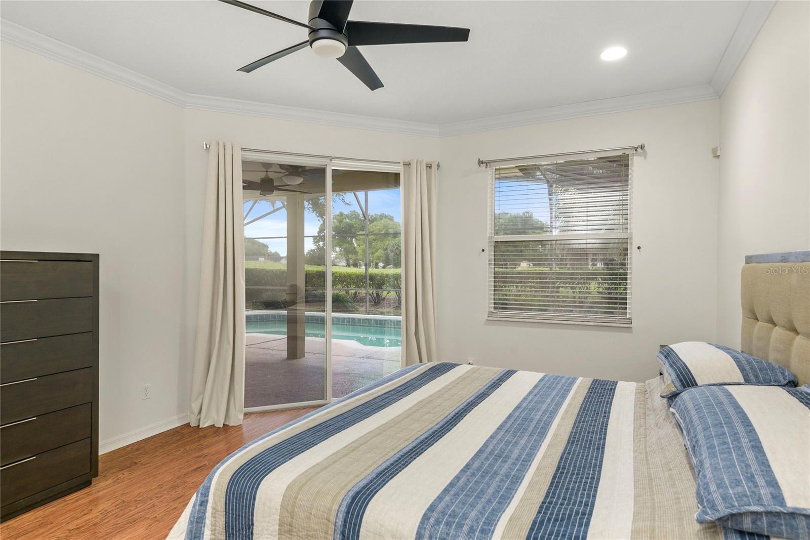 STONEYWOOD PH 11 - Residential