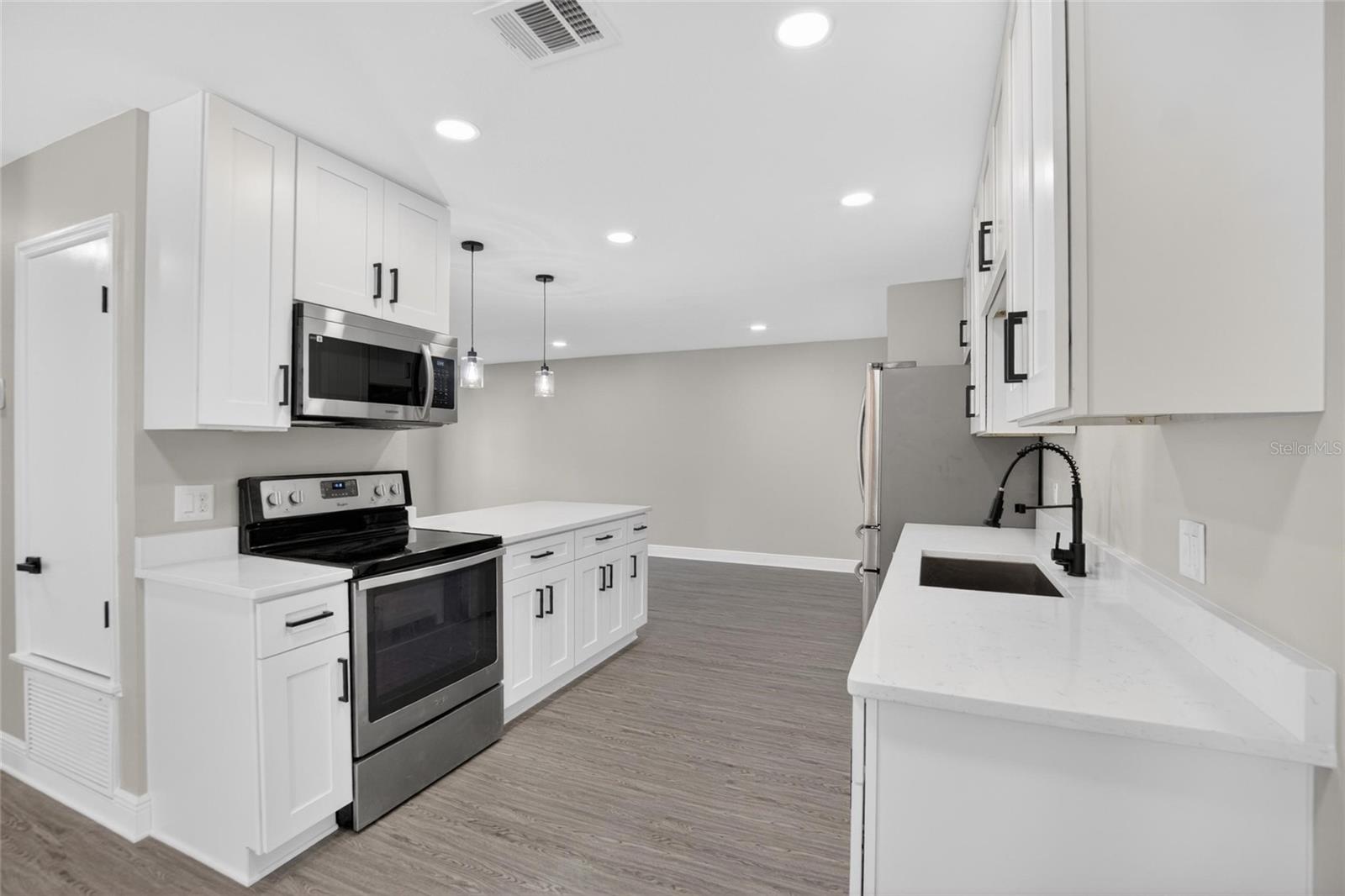 PEBBLE CREEK VILLAGE UNIT 7 - Residential