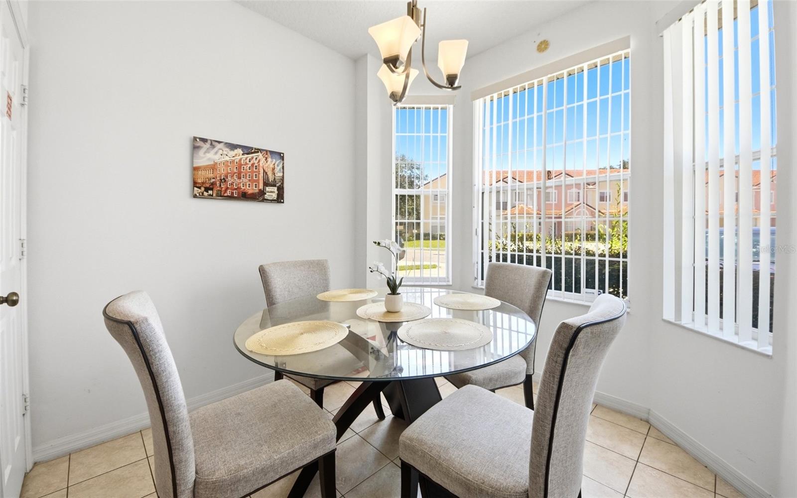 FIESTA KEY - Residential