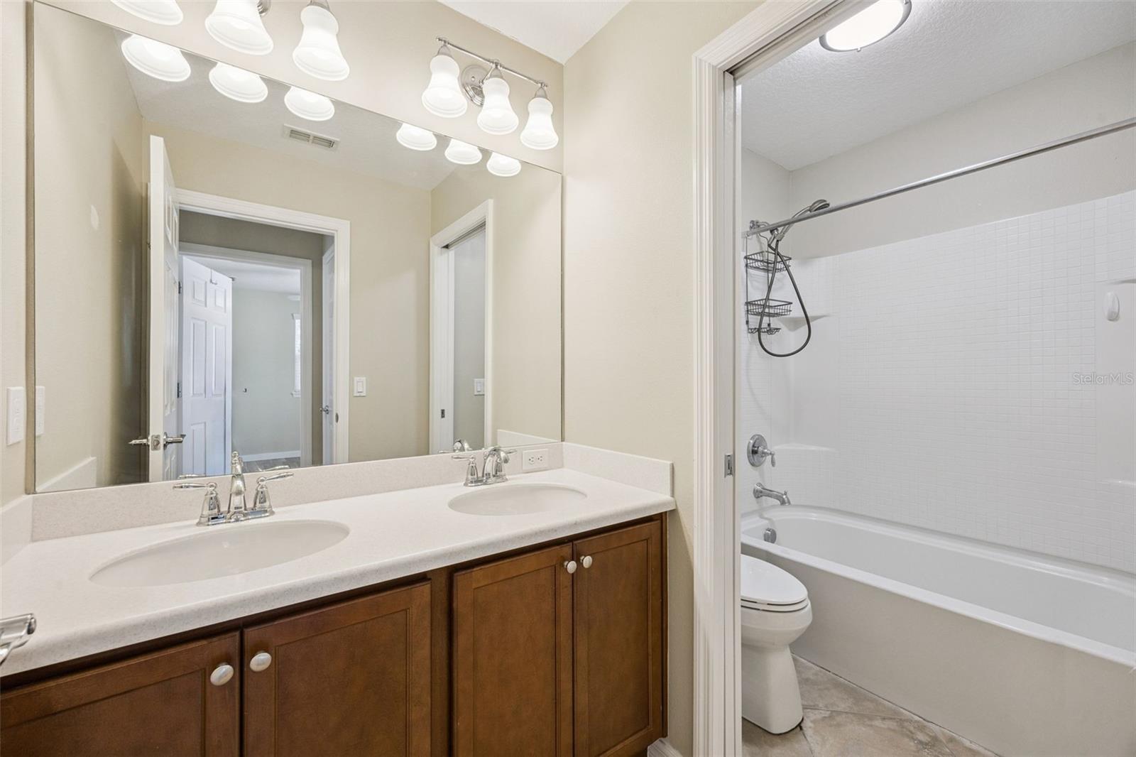 LAKE SAWYER SOUTH - Residential