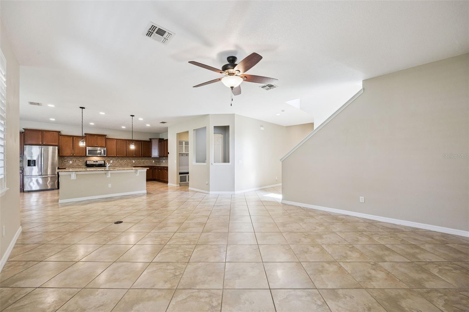 LAKE SAWYER SOUTH - Residential