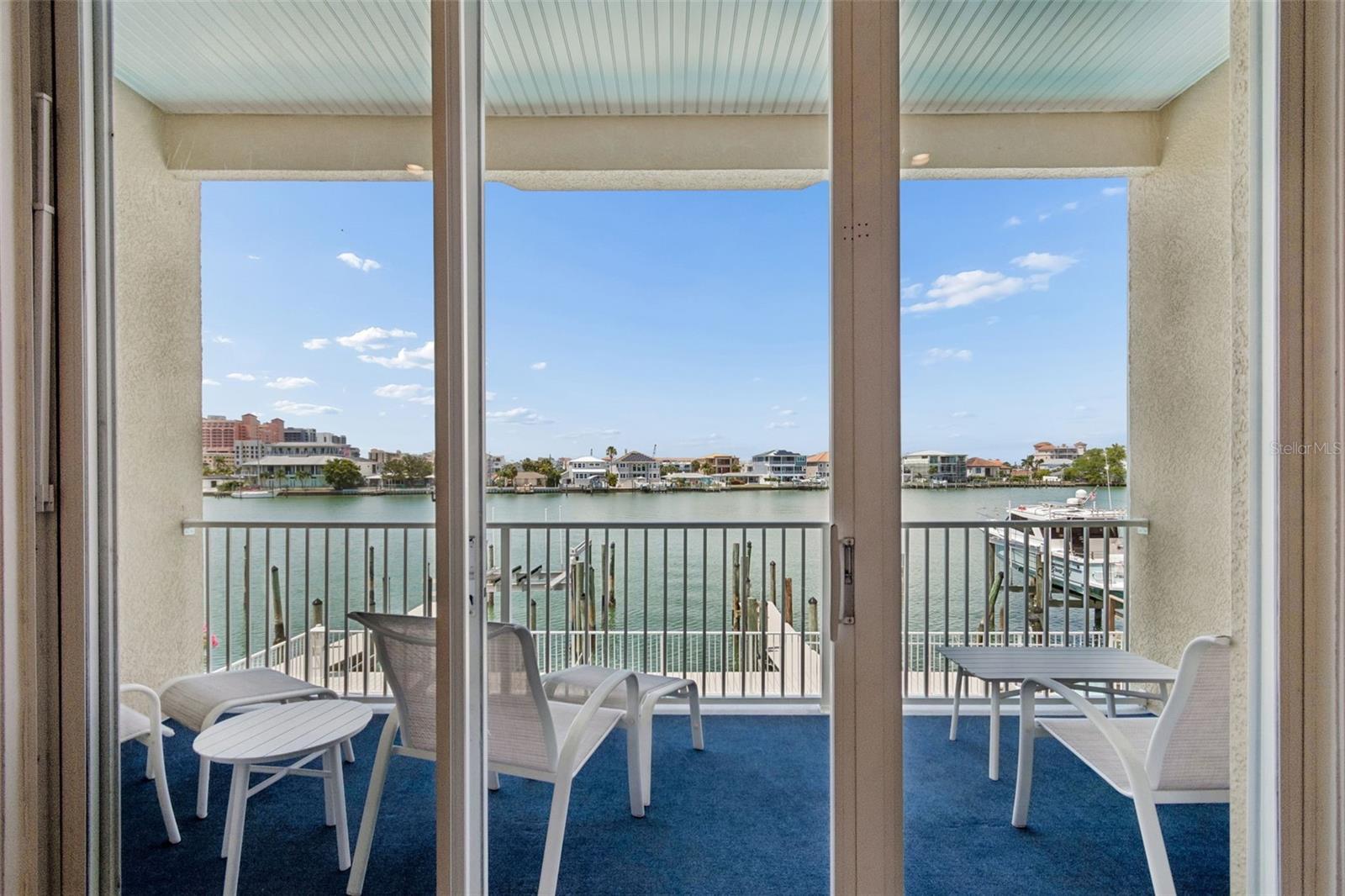 MOORINGS TWNHMS - Residential