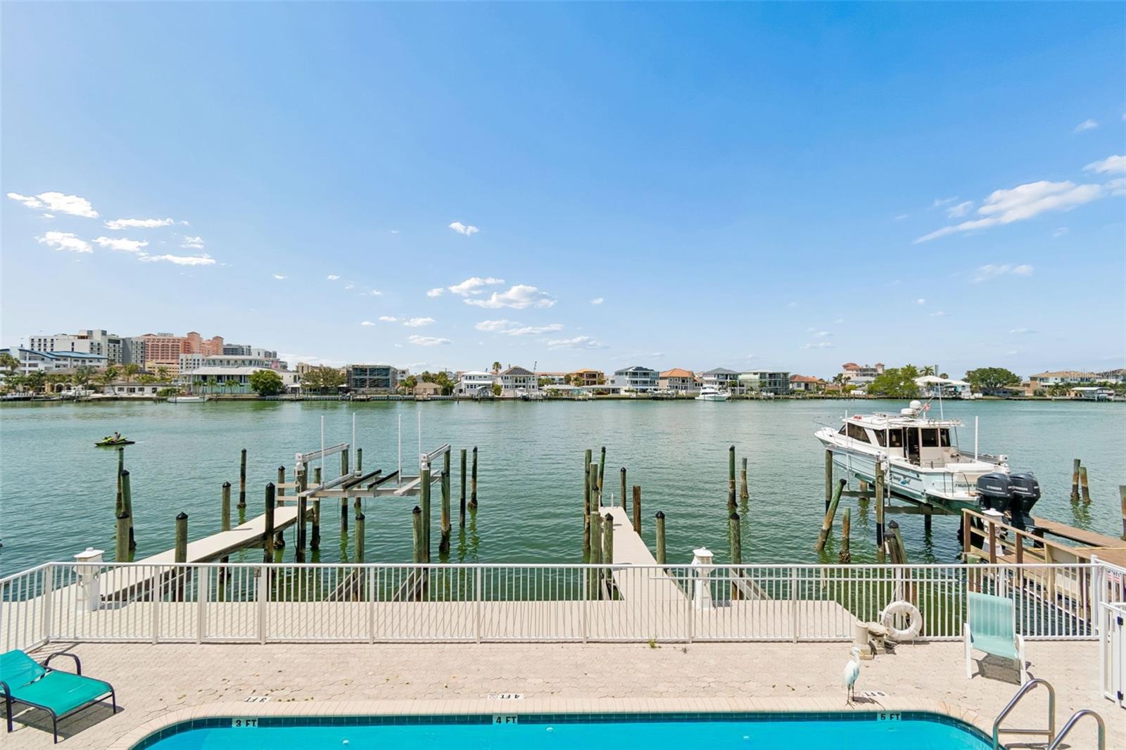 MOORINGS TWNHMS - Residential