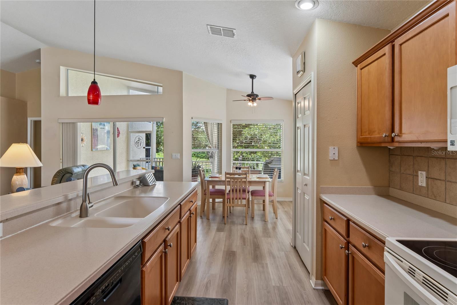 WELLINGTON AT SEVEN HILLS PH 4 - Residential