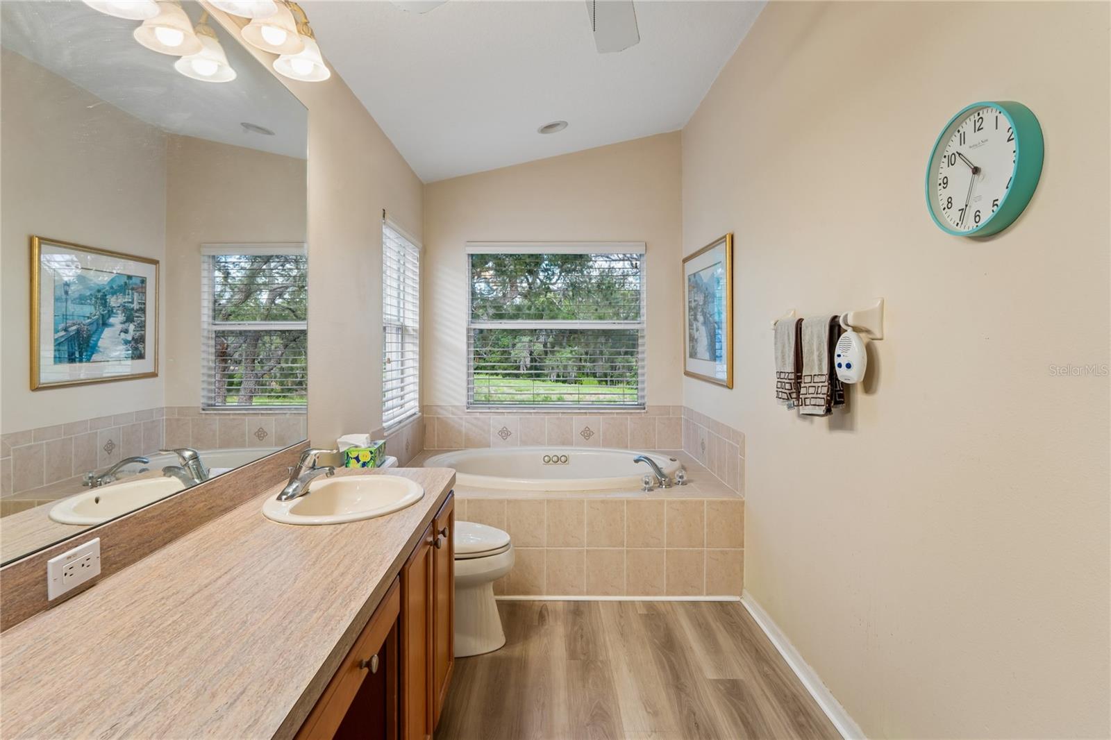 WELLINGTON AT SEVEN HILLS PH 4 - Residential