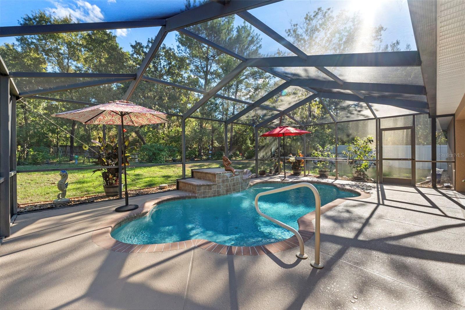 ROYAL HIGHLANDS - Residential