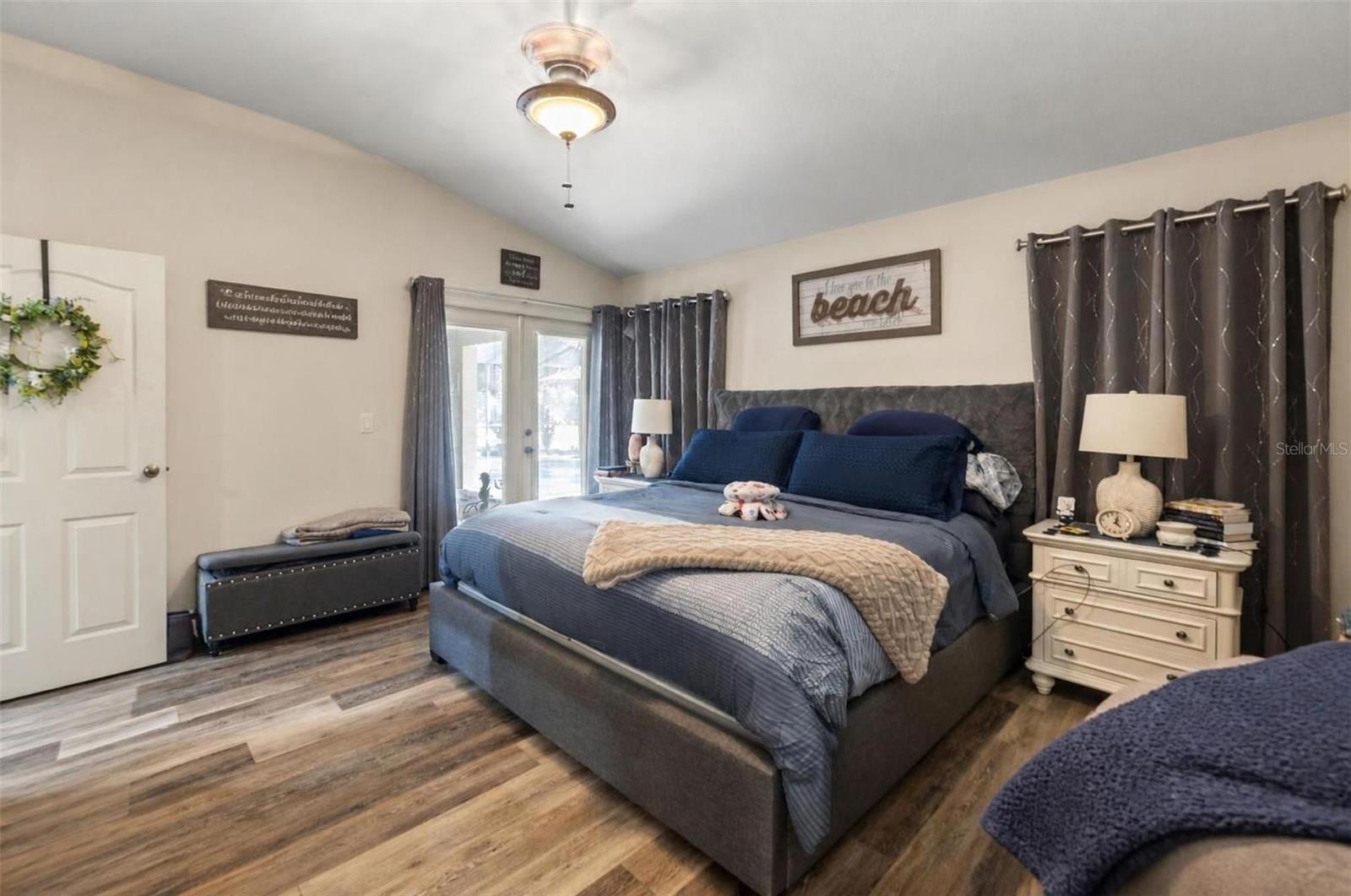 ROYAL HIGHLANDS - Residential
