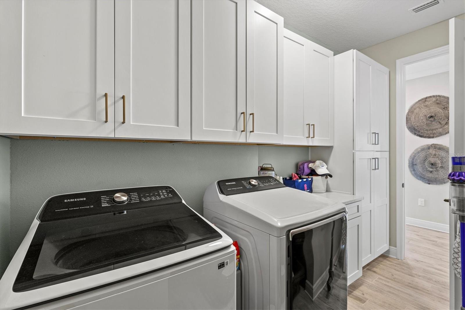 PROMENADE ESTATES PH I - Residential