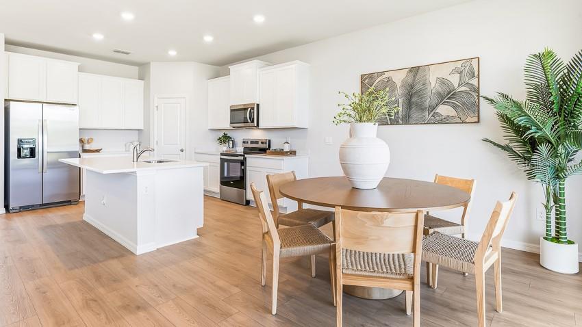 STAR FARMS AT LAKEWOOD RANCH - Residential