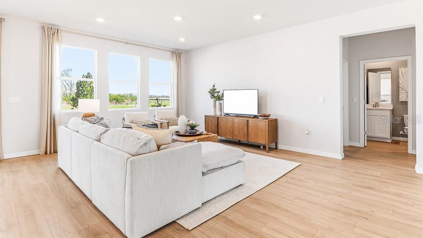 STAR FARMS AT LAKEWOOD RANCH - Residential
