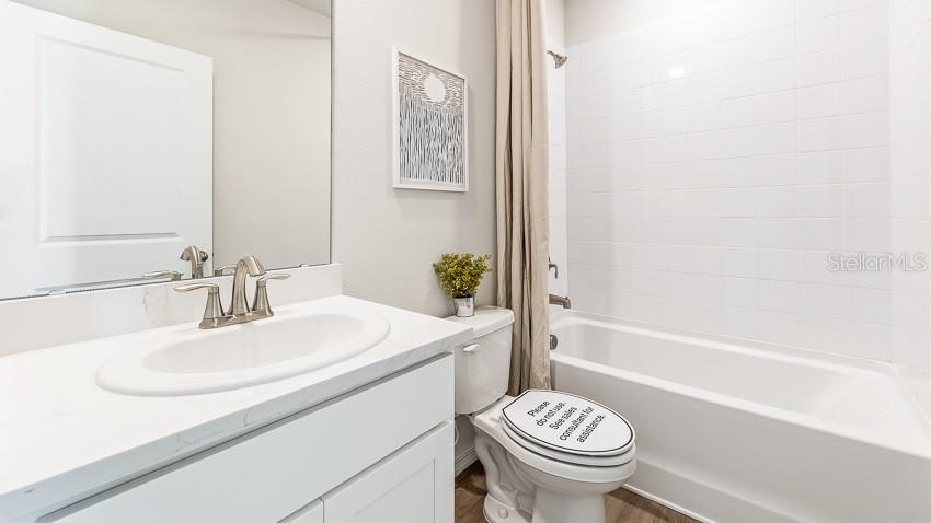 STAR FARMS AT LAKEWOOD RANCH - Residential