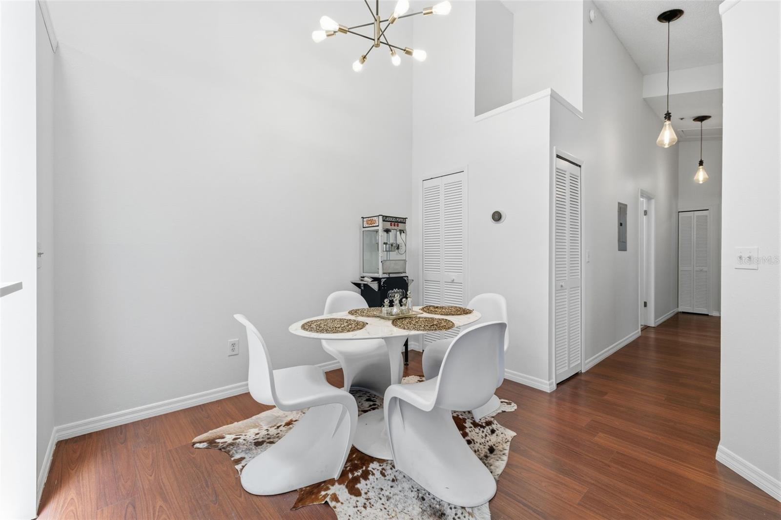 RAINTREE VILLAGE CONDO N - Residential