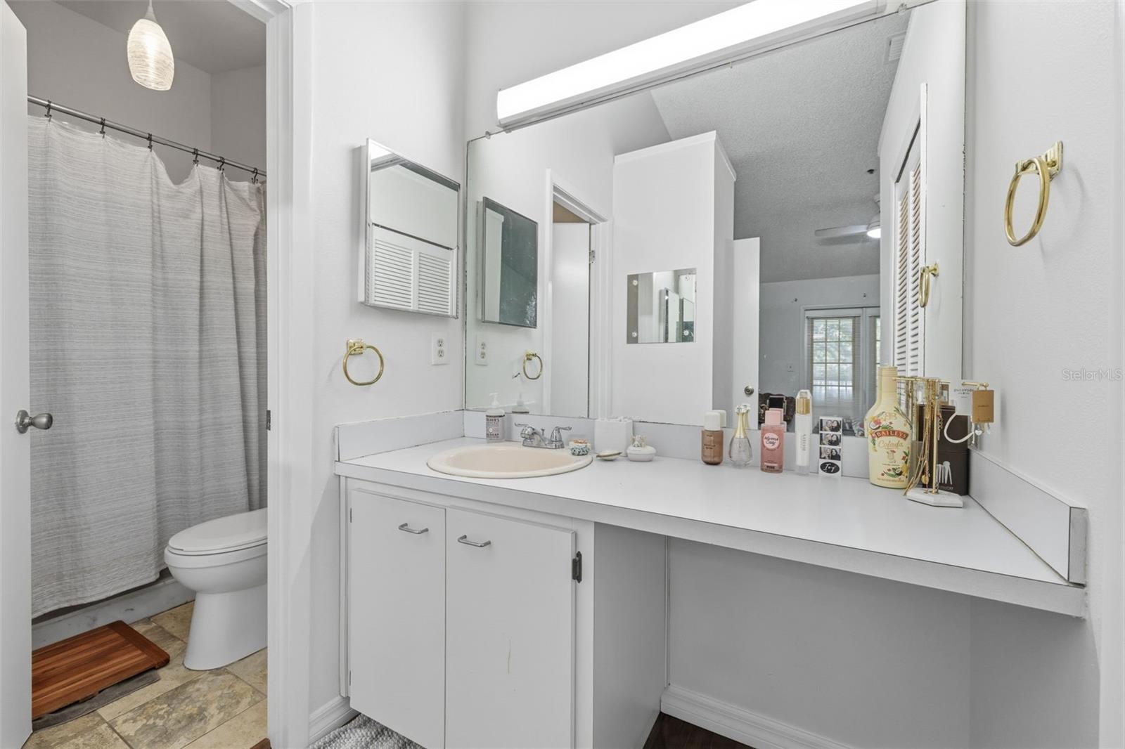 RAINTREE VILLAGE CONDO N - Residential