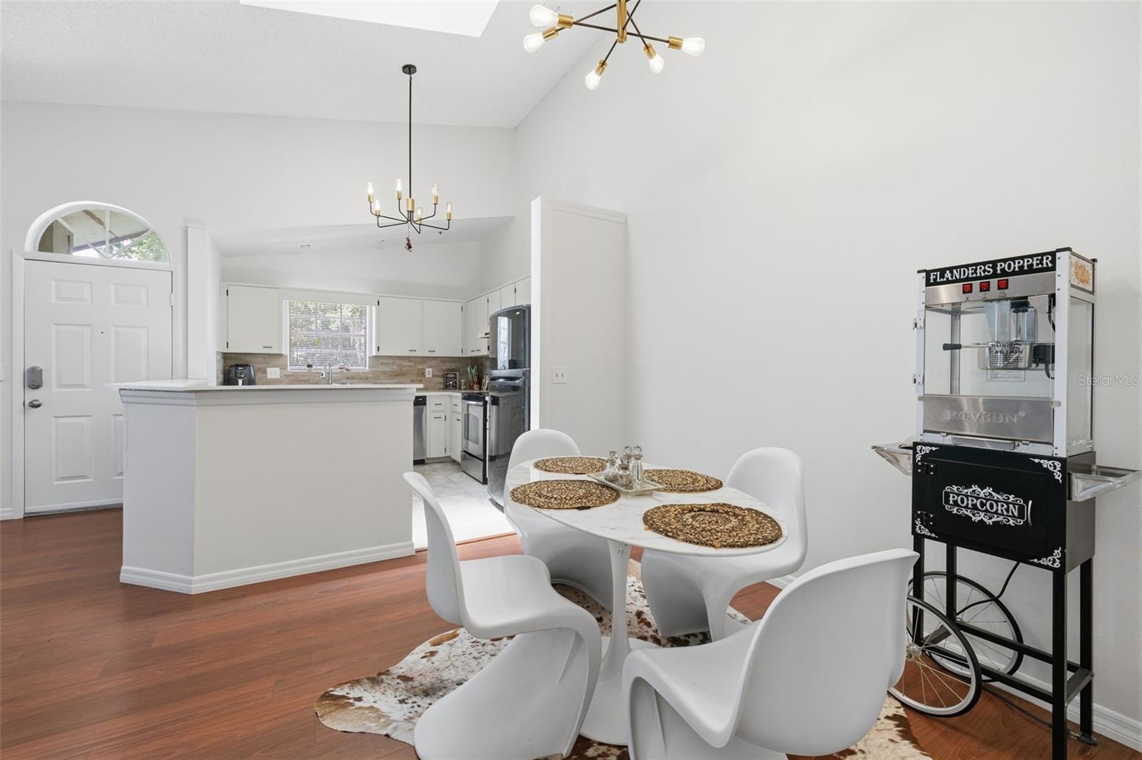 RAINTREE VILLAGE CONDO N - Residential