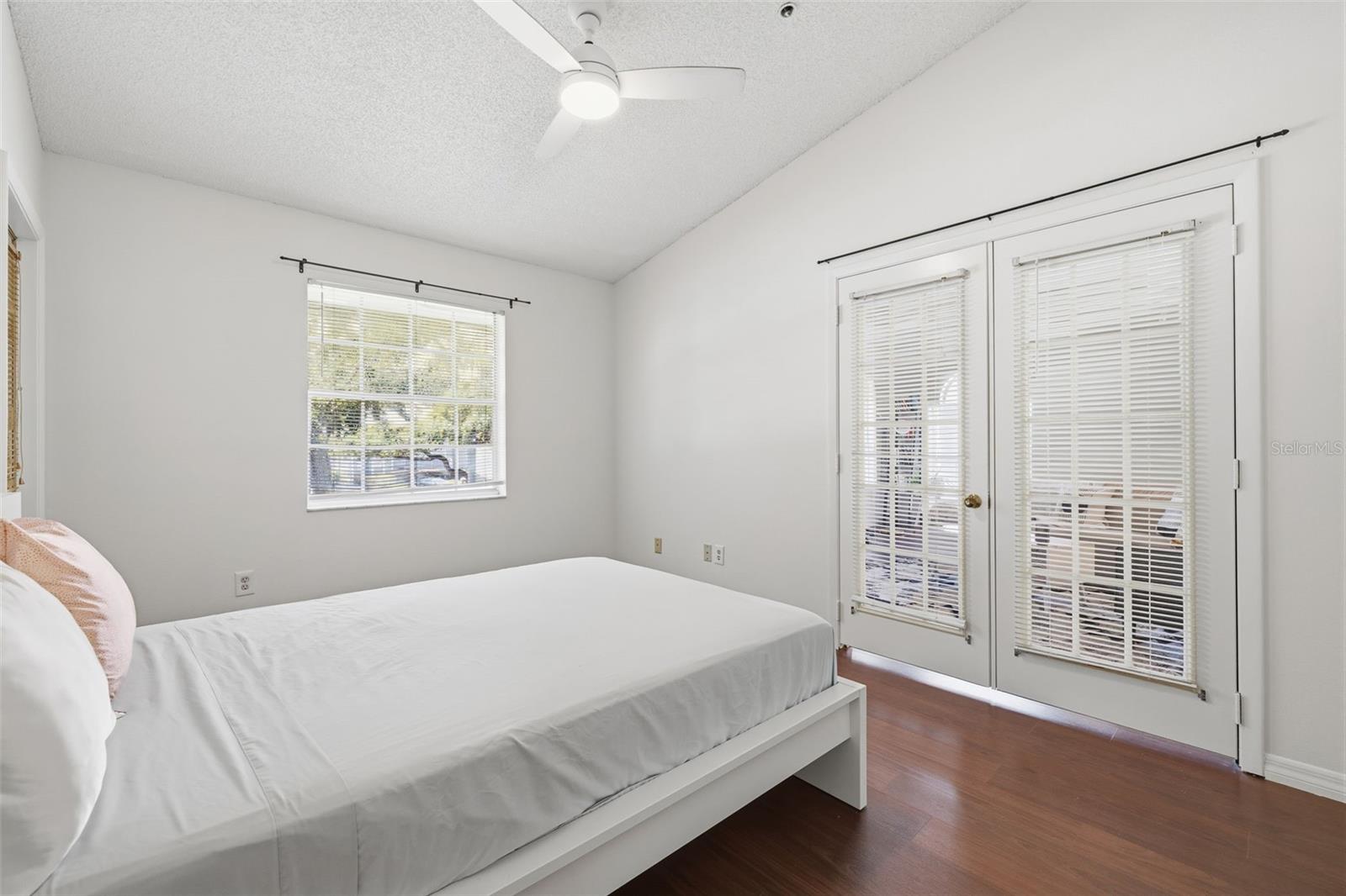 RAINTREE VILLAGE CONDO N - Residential