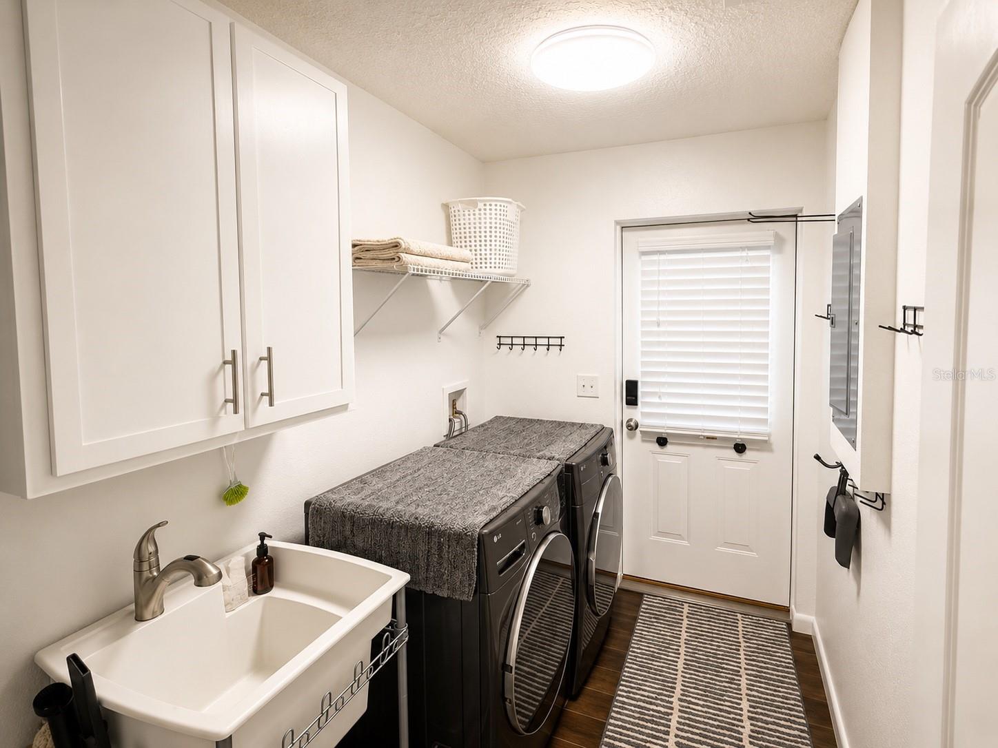EDGEWATER BEACH - Residential