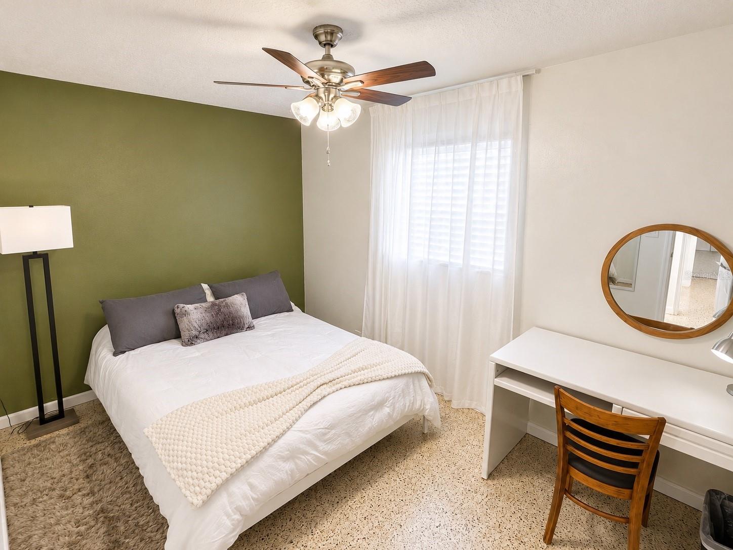 EDGEWATER BEACH - Residential
