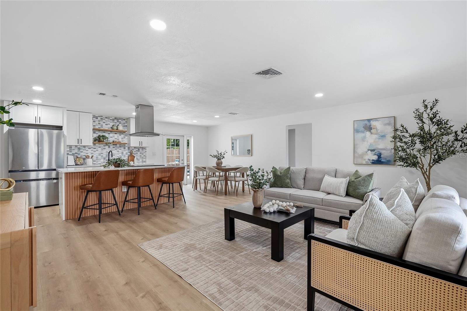 PELICAN CREEK SUB - Residential
