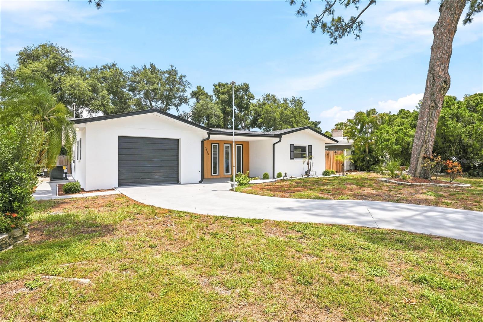 PELICAN CREEK SUB - Residential
