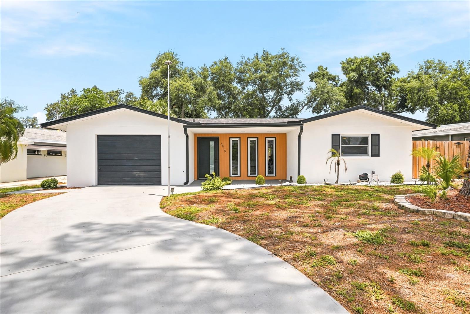 PELICAN CREEK SUB - Residential