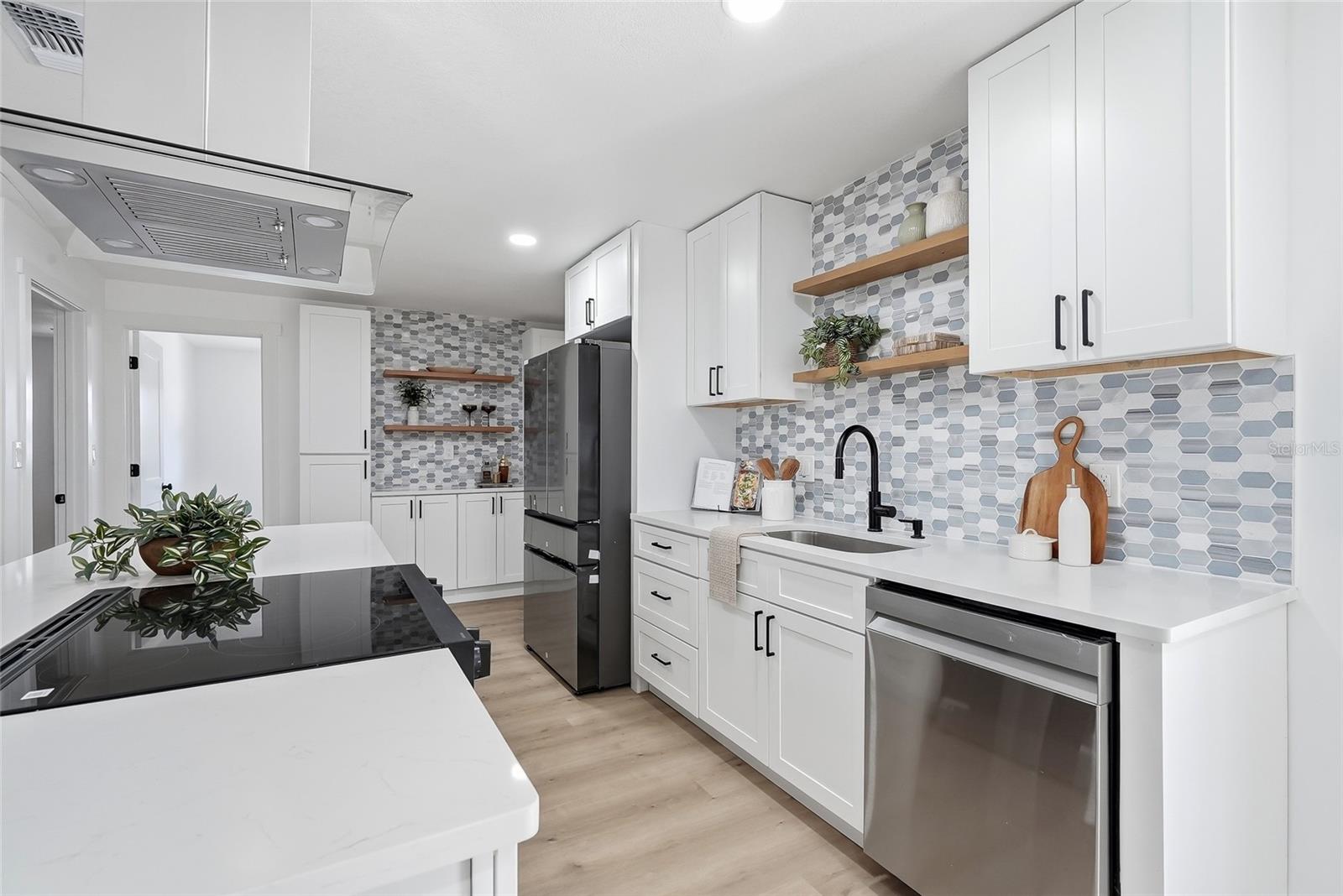 PELICAN CREEK SUB - Residential
