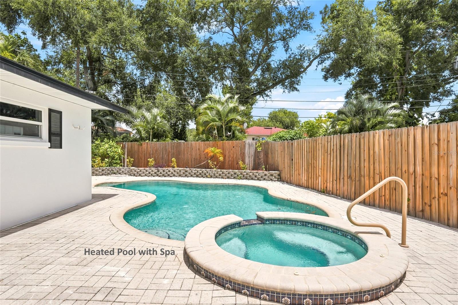 PELICAN CREEK SUB - Residential