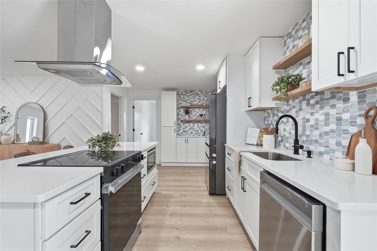 PELICAN CREEK SUB - Residential