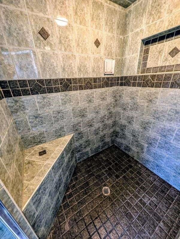 SPRING HILL - Residential Lease