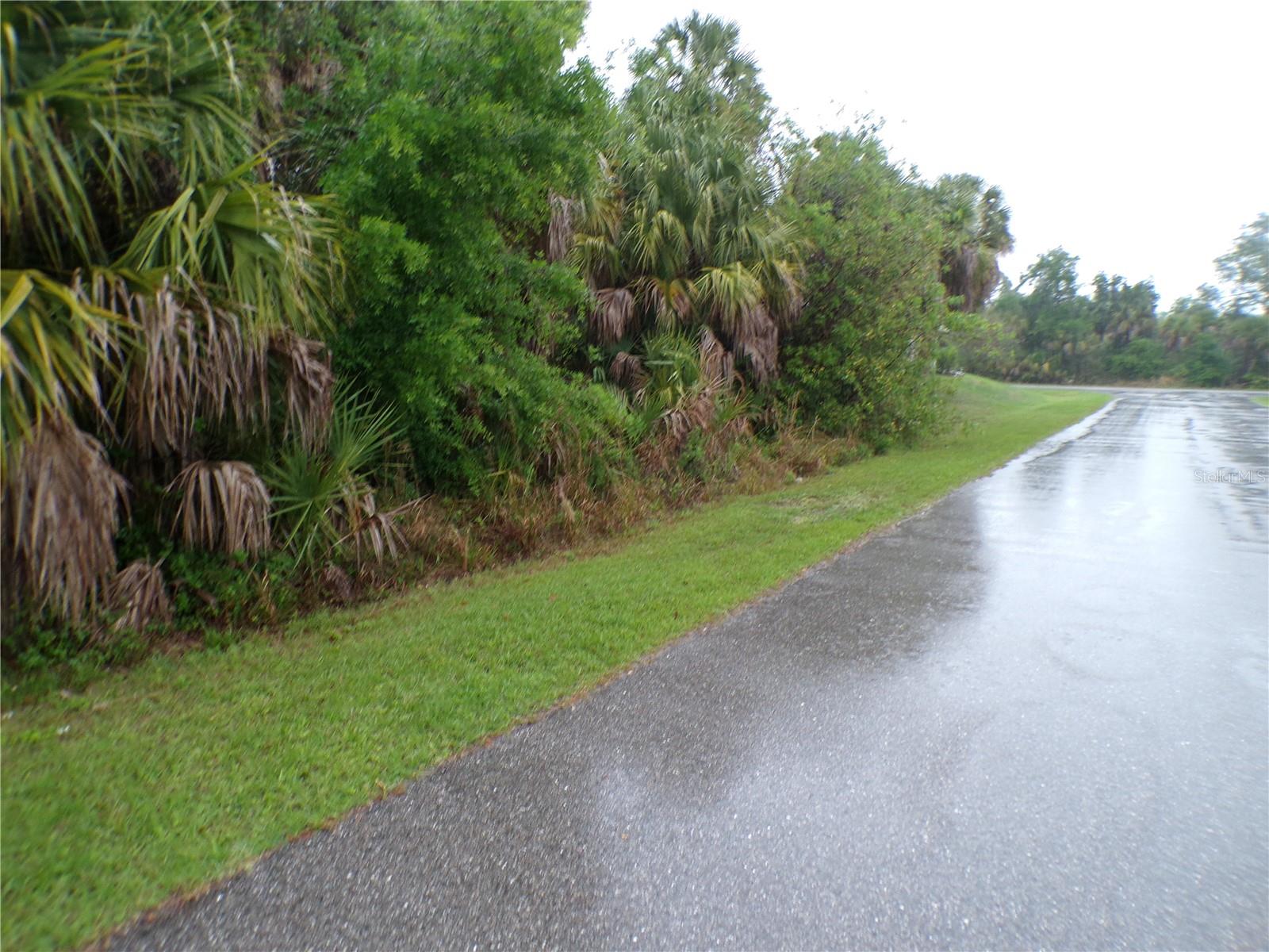 PORT CHARLOTTE SUB 05 - Land