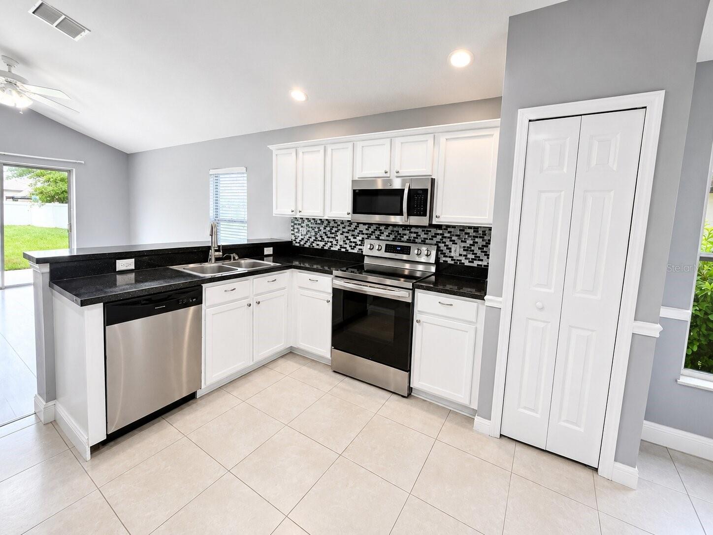 CYPRESS LAKES PRCL G - Residential Lease