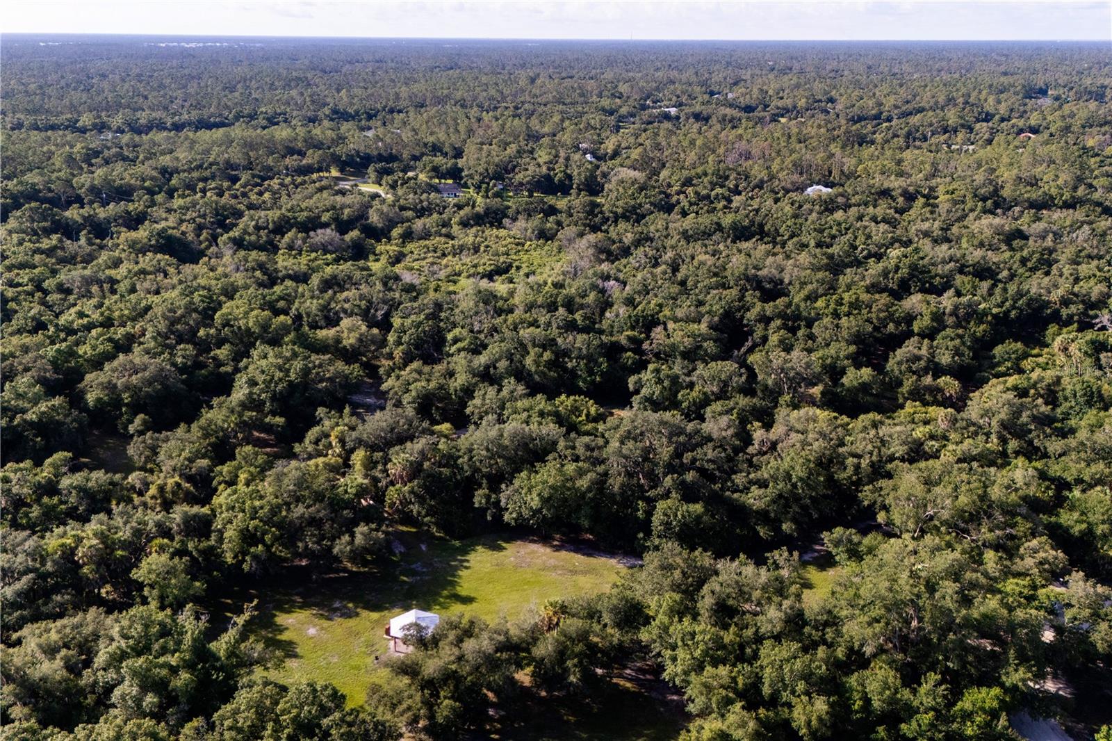WOODLAND ESTATES - Land