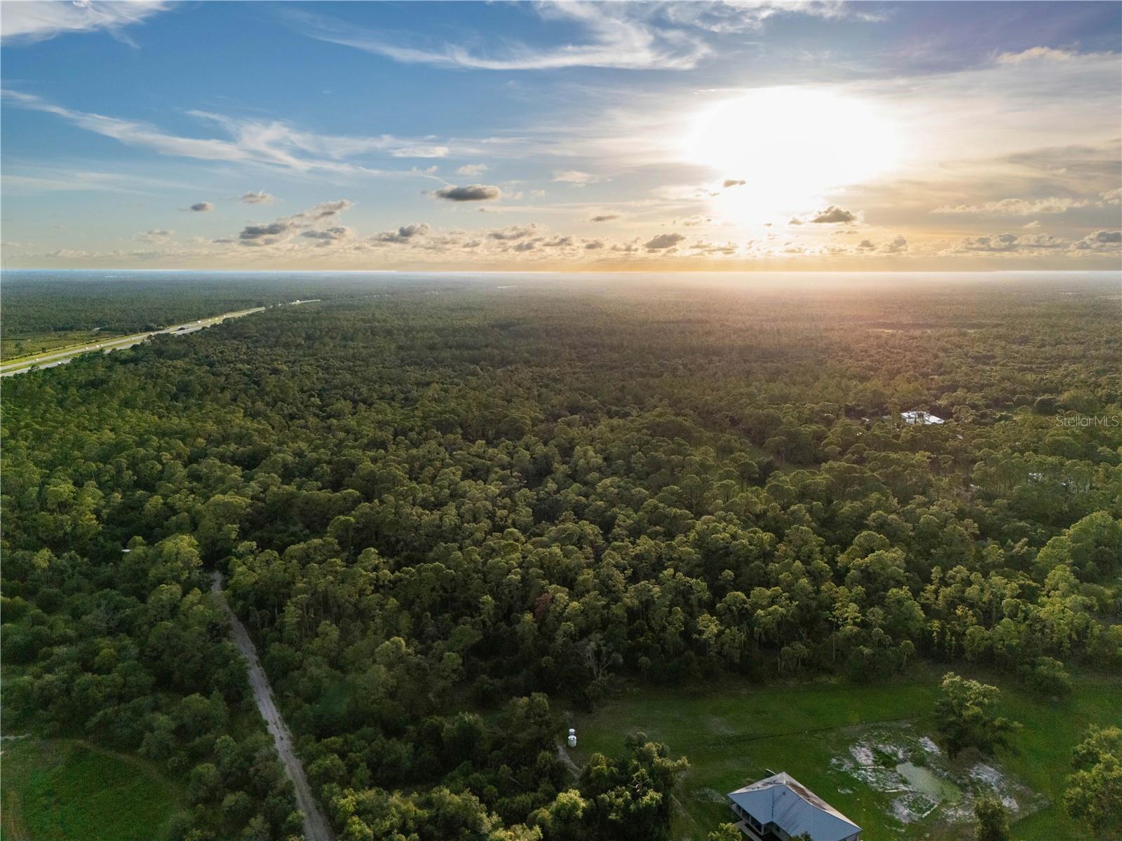 WOODLAND ESTATES - Land