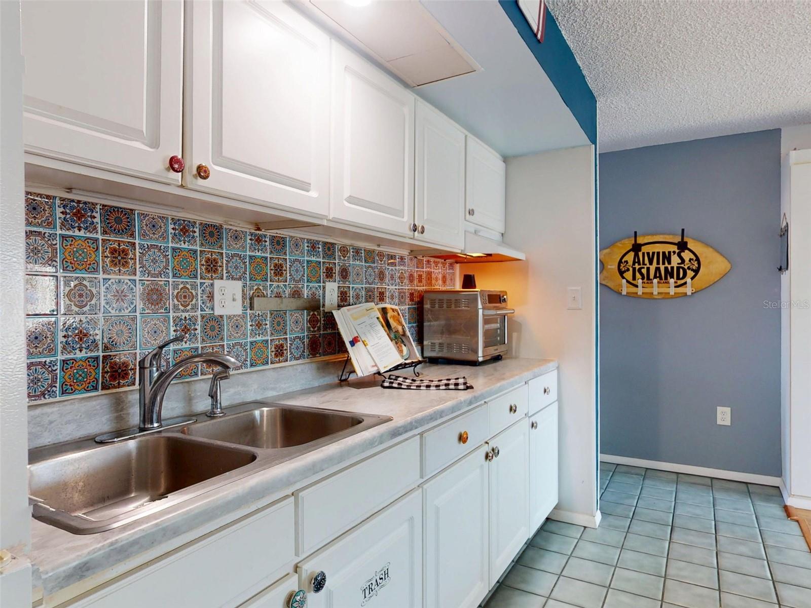 MARINERS COVE CONDO - Residential