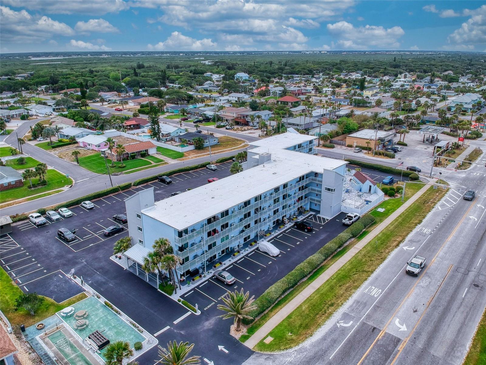 MARINERS COVE CONDO - Residential
