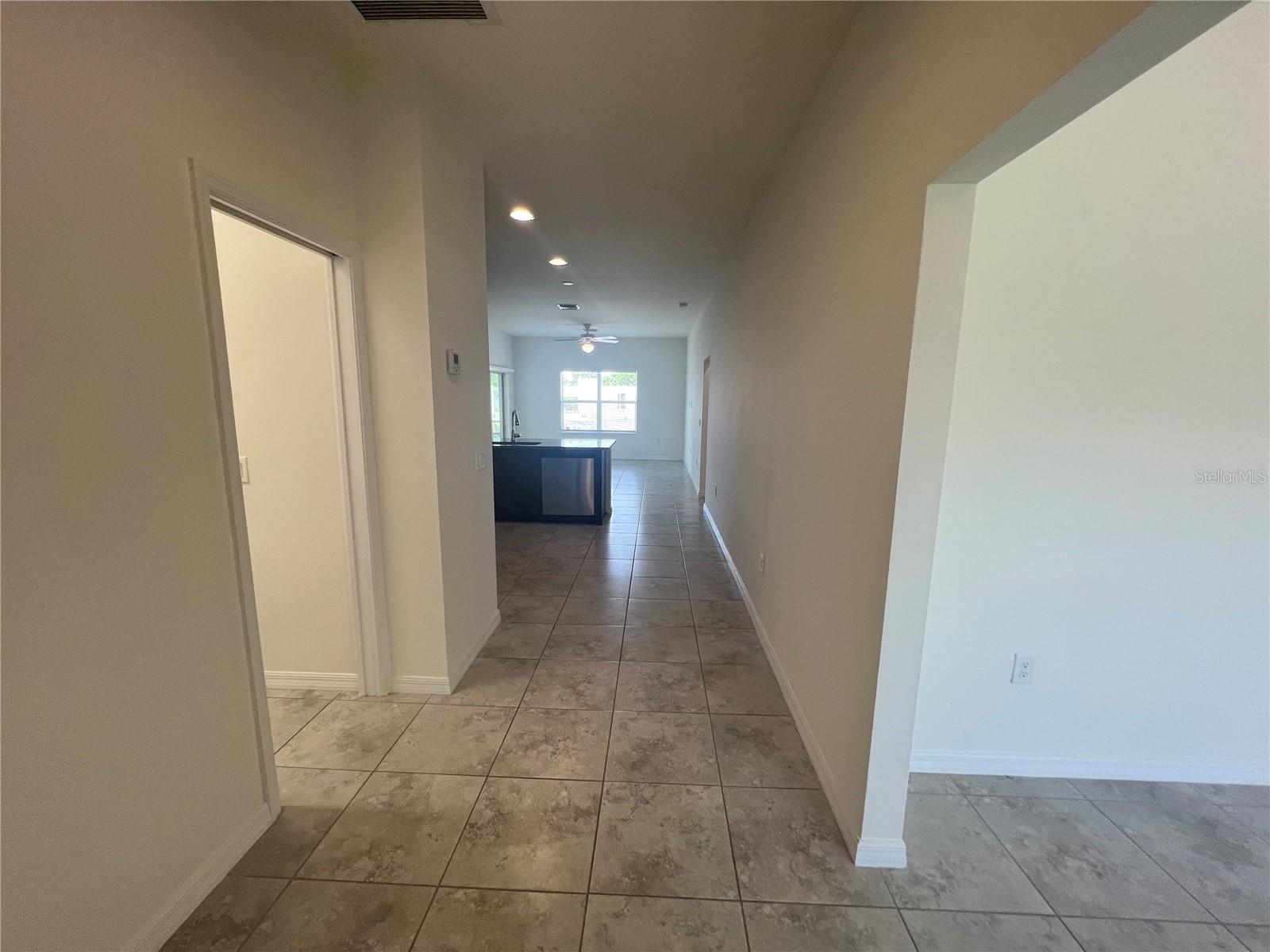 ROTONDA LAKES - Residential Lease
