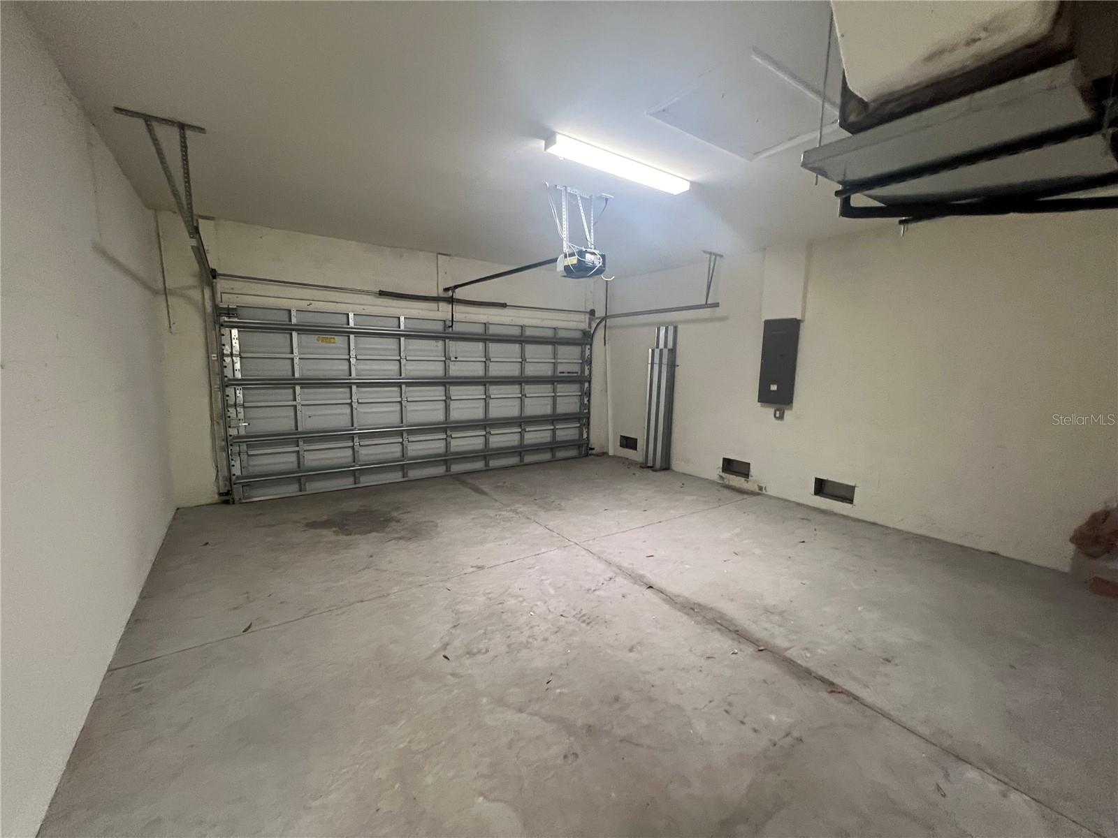 ROTONDA LAKES - Residential Lease