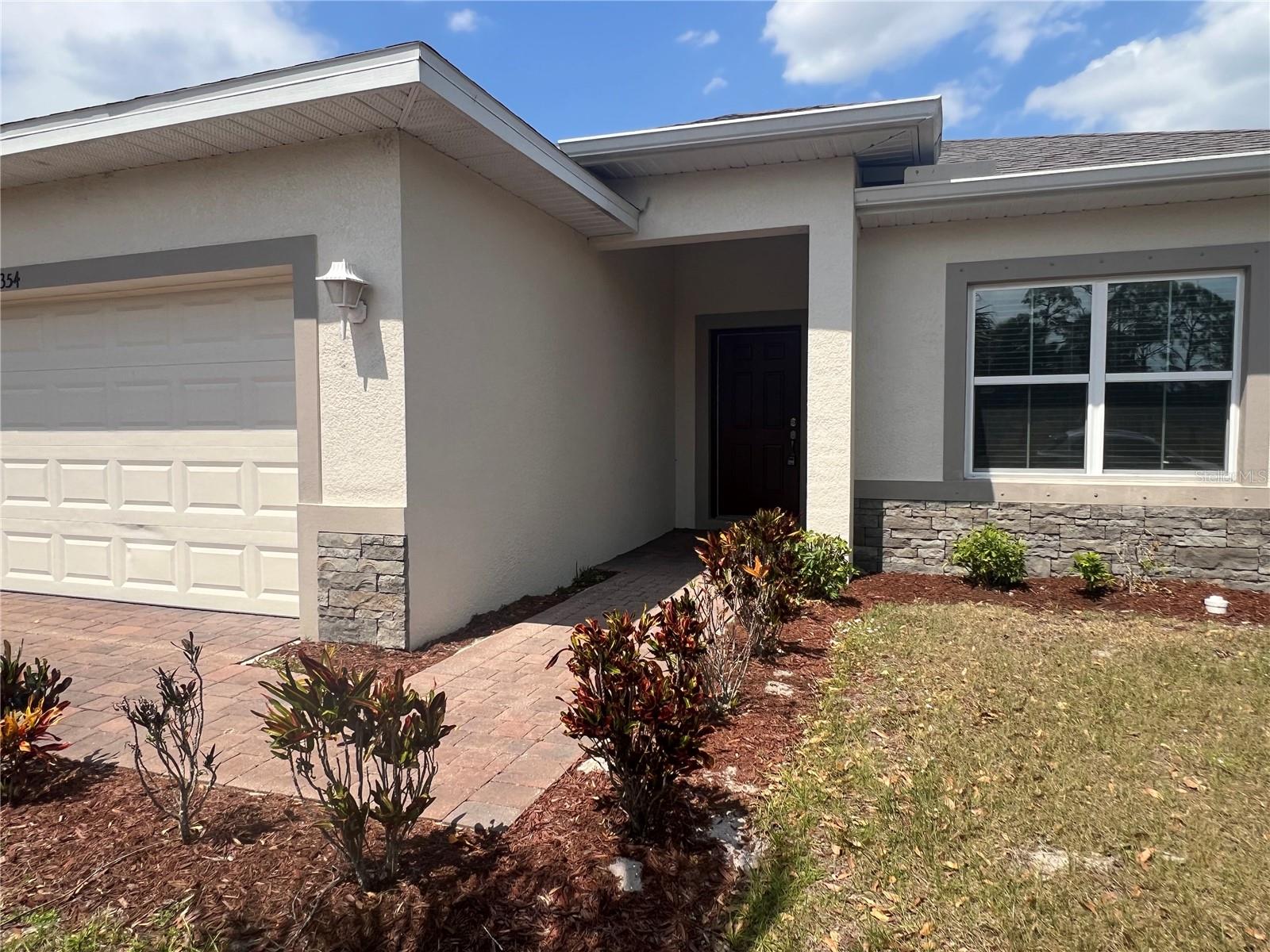 ROTONDA LAKES - Residential Lease