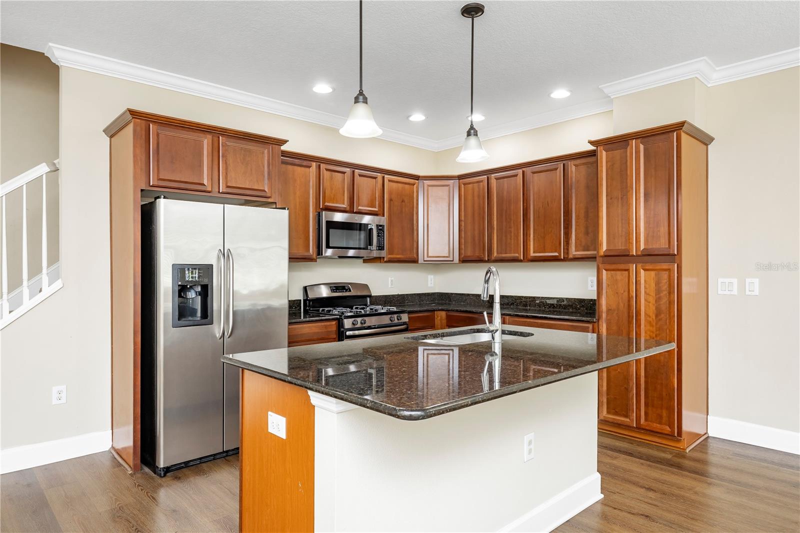 FISHHAWK RANCH TOWNCENTER - Residential