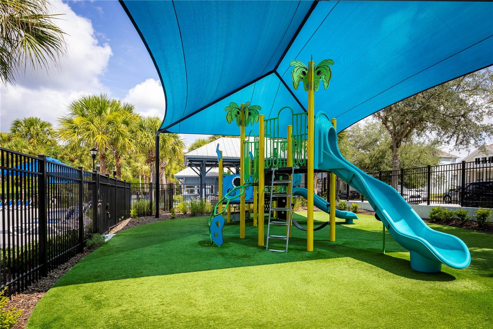 FISHHAWK RANCH TOWNCENTER - Residential