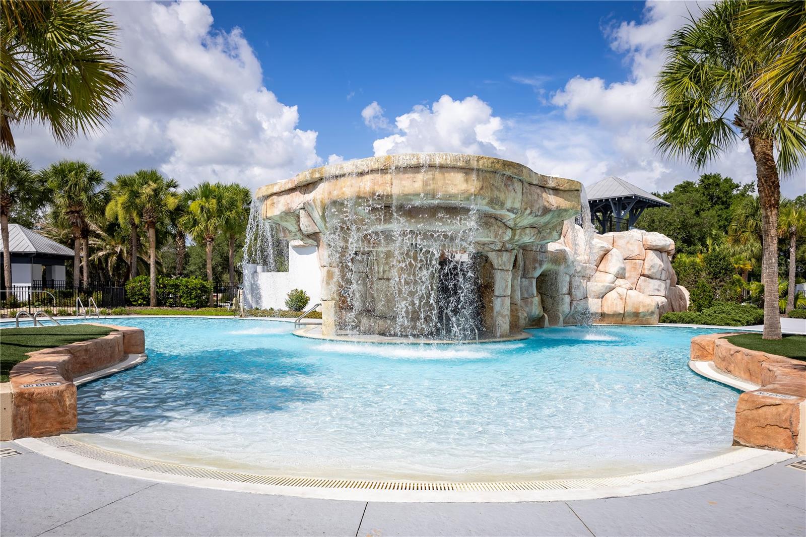 FISHHAWK RANCH TOWNCENTER - Residential