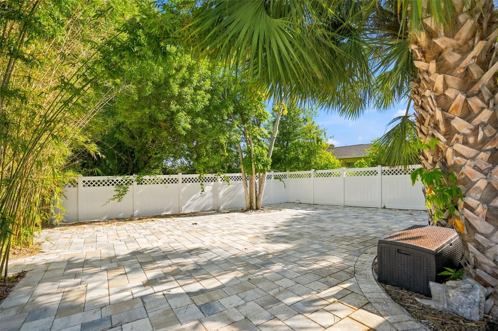 HIBISCUS GARDENS - Residential