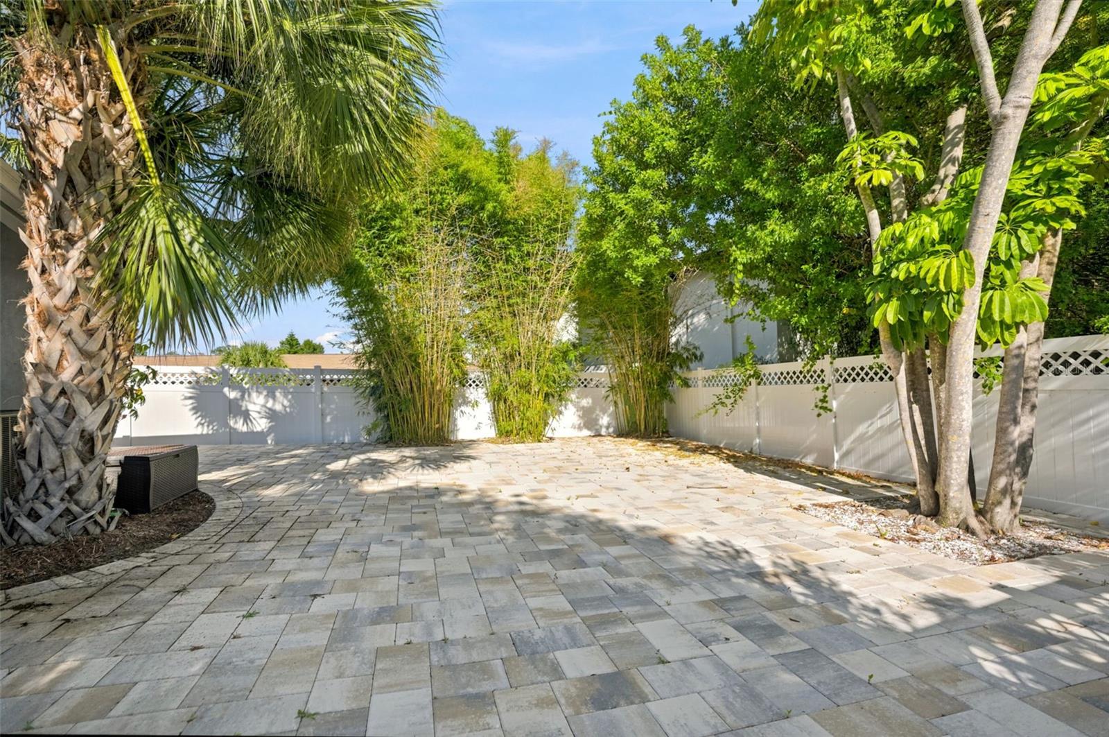 HIBISCUS GARDENS - Residential