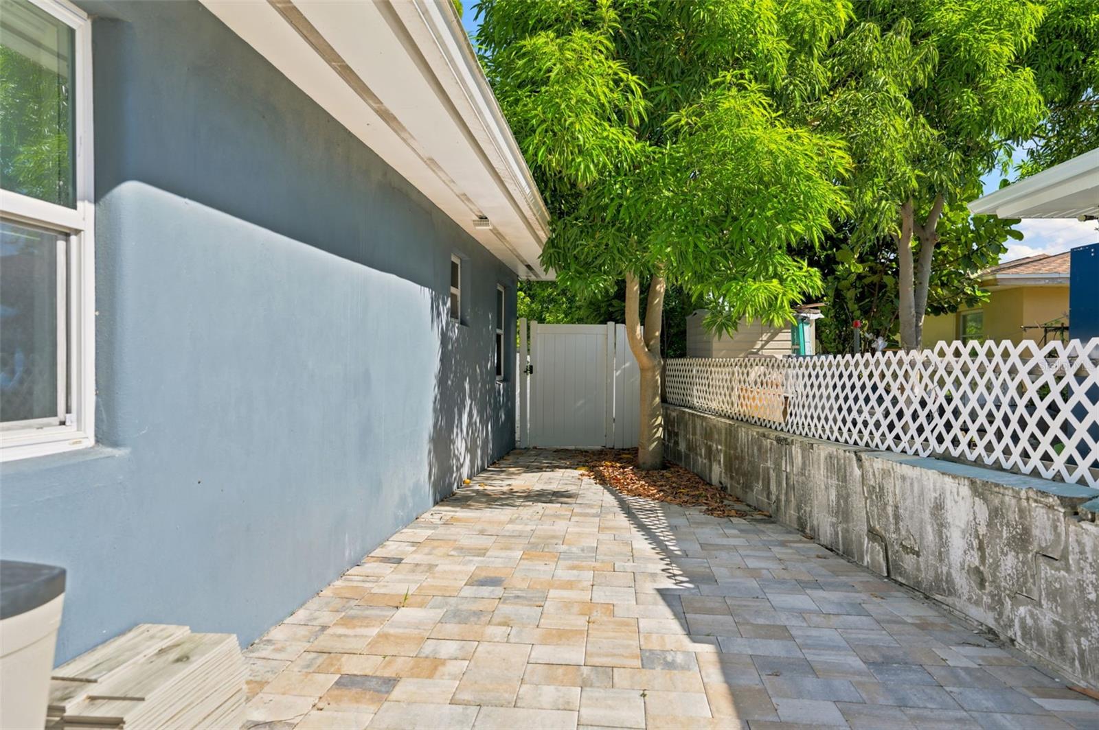 HIBISCUS GARDENS - Residential