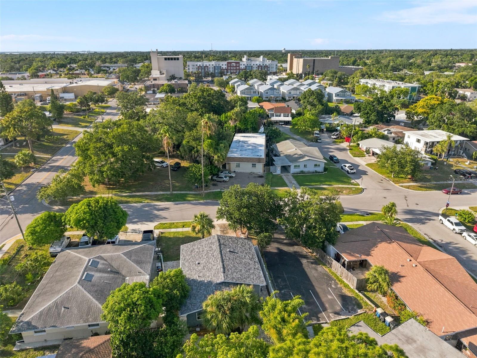 HIBISCUS GARDENS - Residential