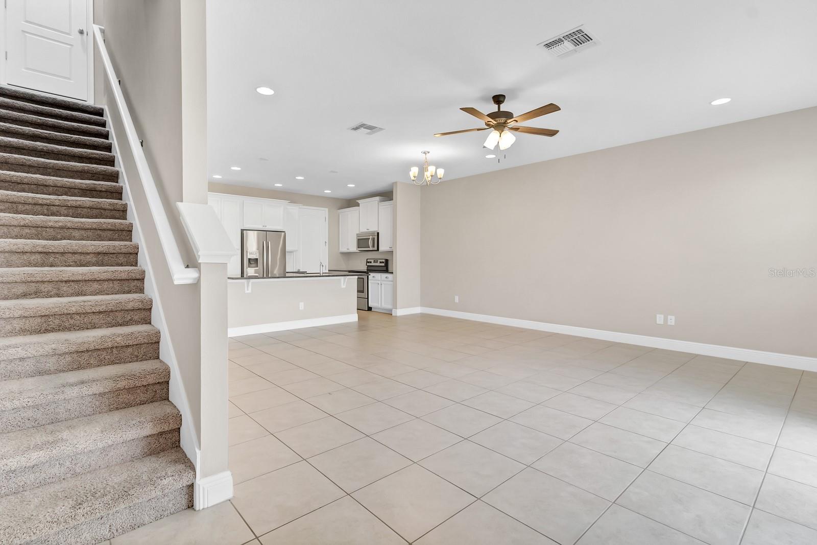 EAGLE CRK VILLAGE L PH 2 - Residential Lease