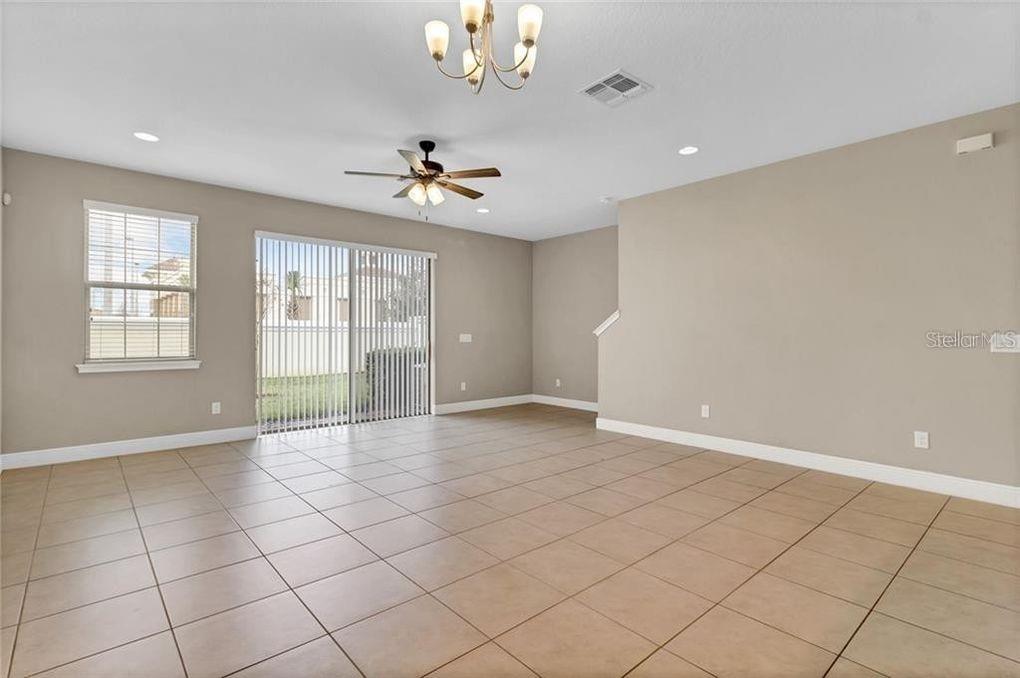EAGLE CRK VILLAGE L PH 2 - Residential Lease