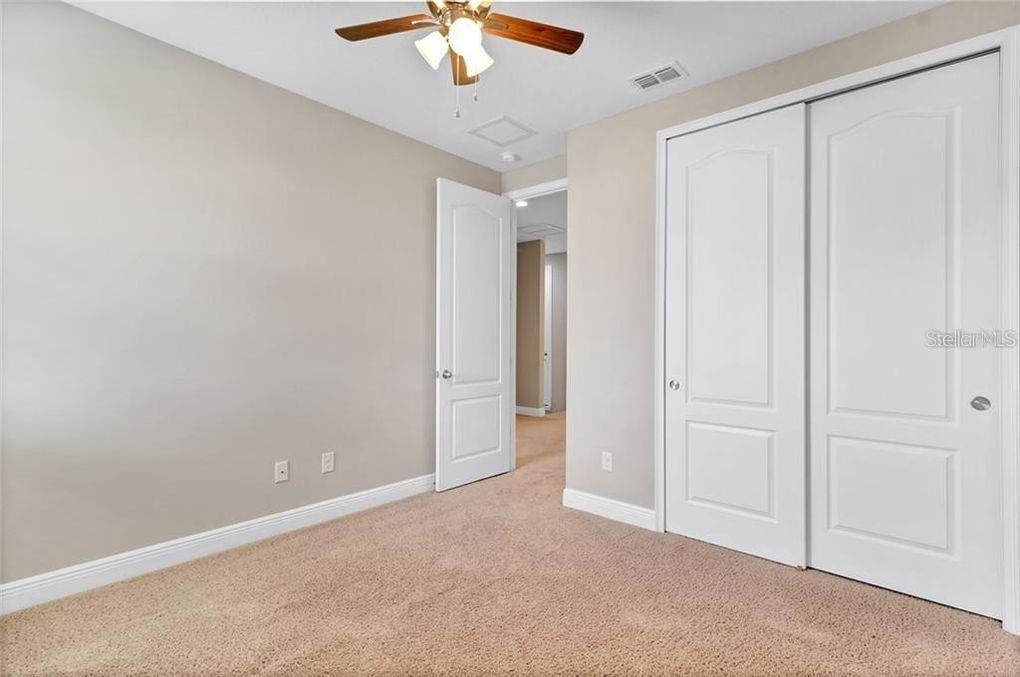 EAGLE CRK VILLAGE L PH 2 - Residential Lease