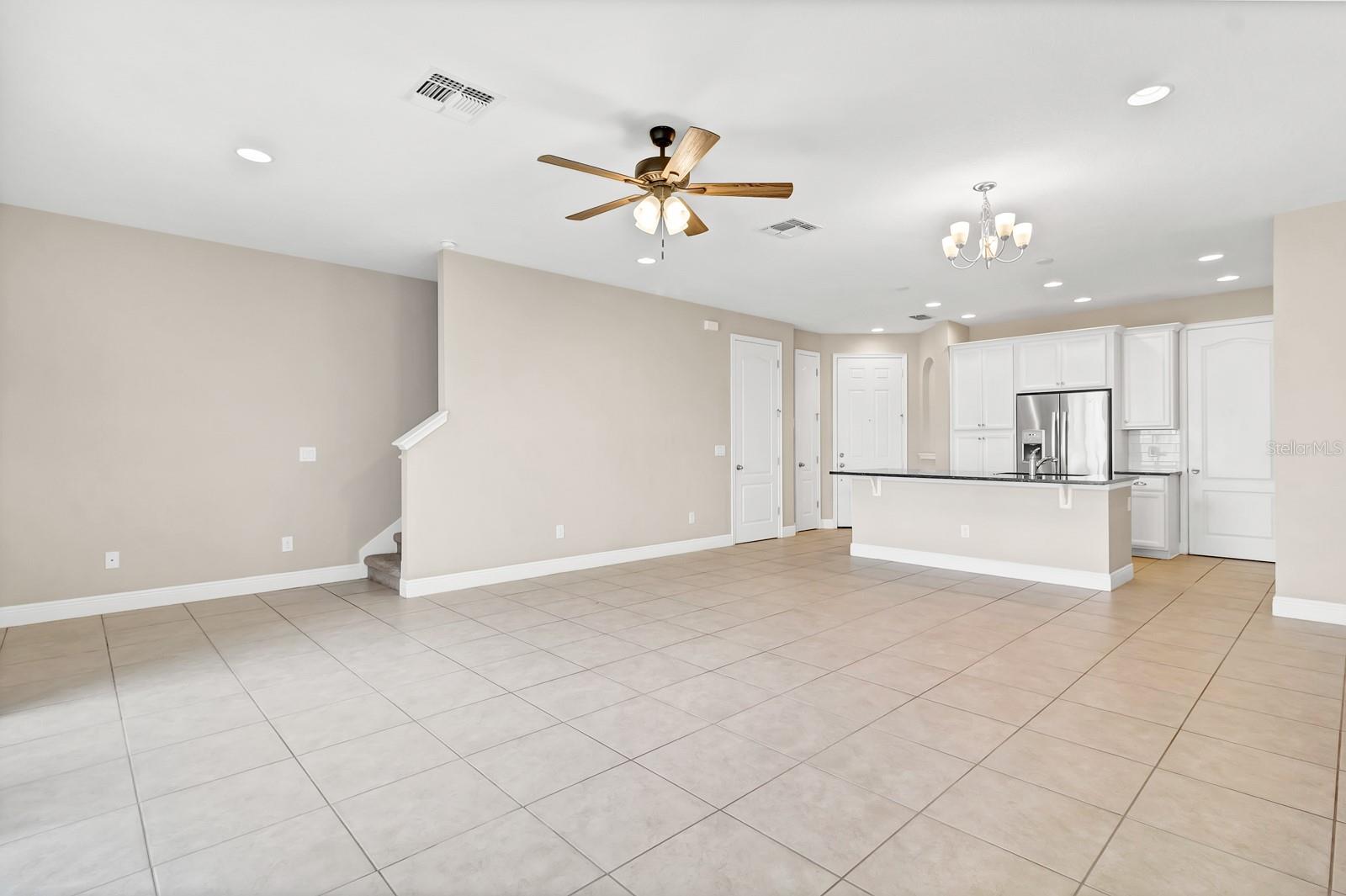 EAGLE CRK VILLAGE L PH 2 - Residential Lease